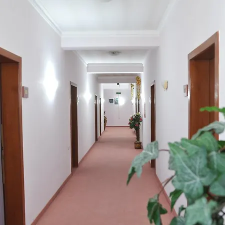 Oxa Hotel 3*