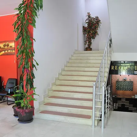 Oxa Hotel 3*