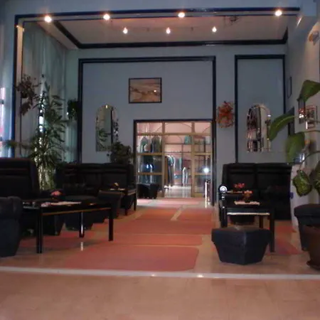 Oxa ホテル ノヴィ・パザル